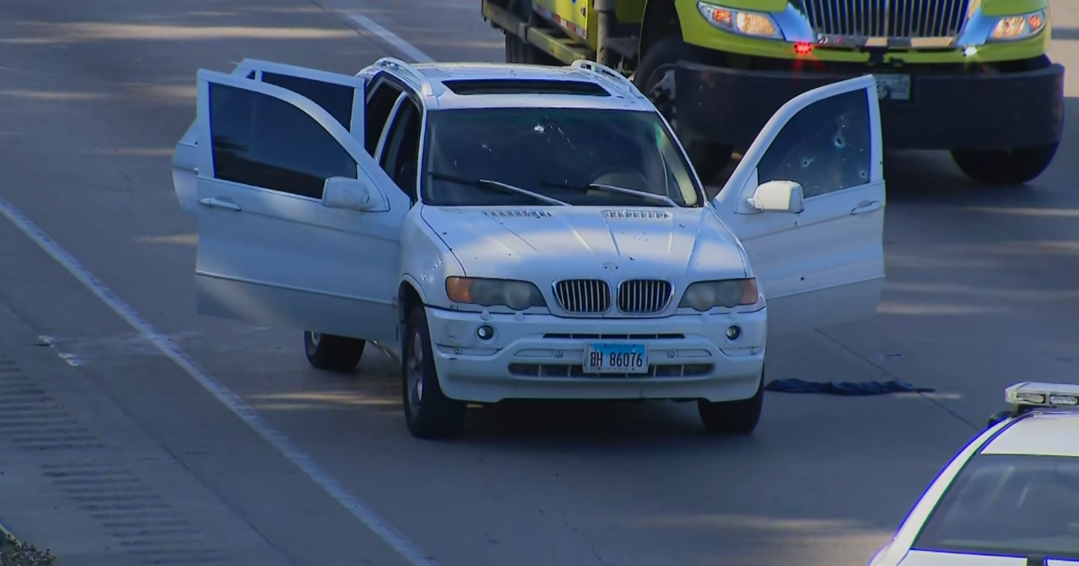 Two Wounded In Shooting On Dan Ryan Expressway Southbound Local Lanes