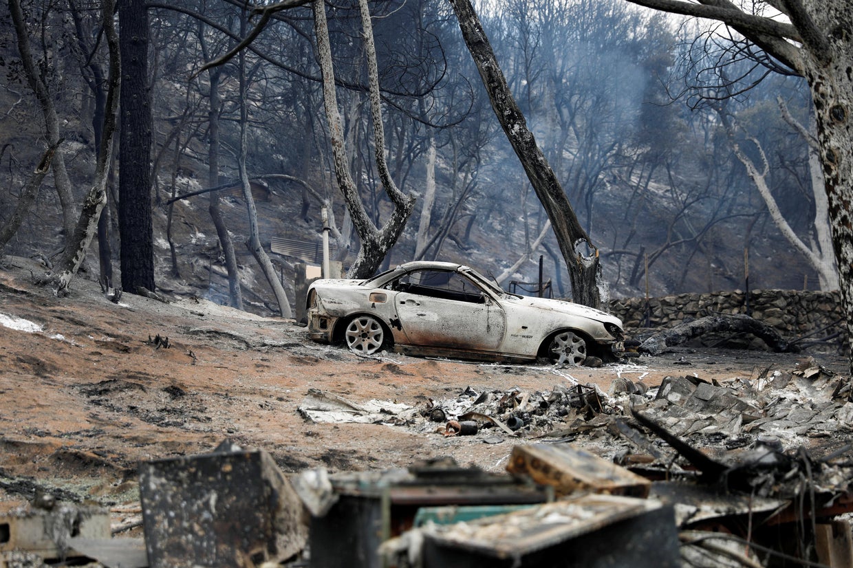 Lake Fire in California threatens thousands of homes north of Los
