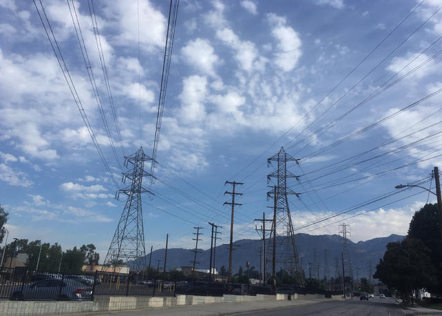 Extreme heat hits California, spurring rolling power outages for ...