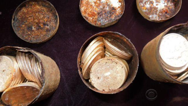 Calif Couple Finds 10 Million Gold Coin Jackpot In Backyard Cbs News