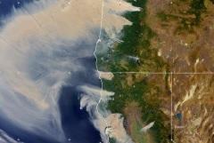 california-oregon-wildfires-smoke-cloud-seen-from-space-090820.jpg