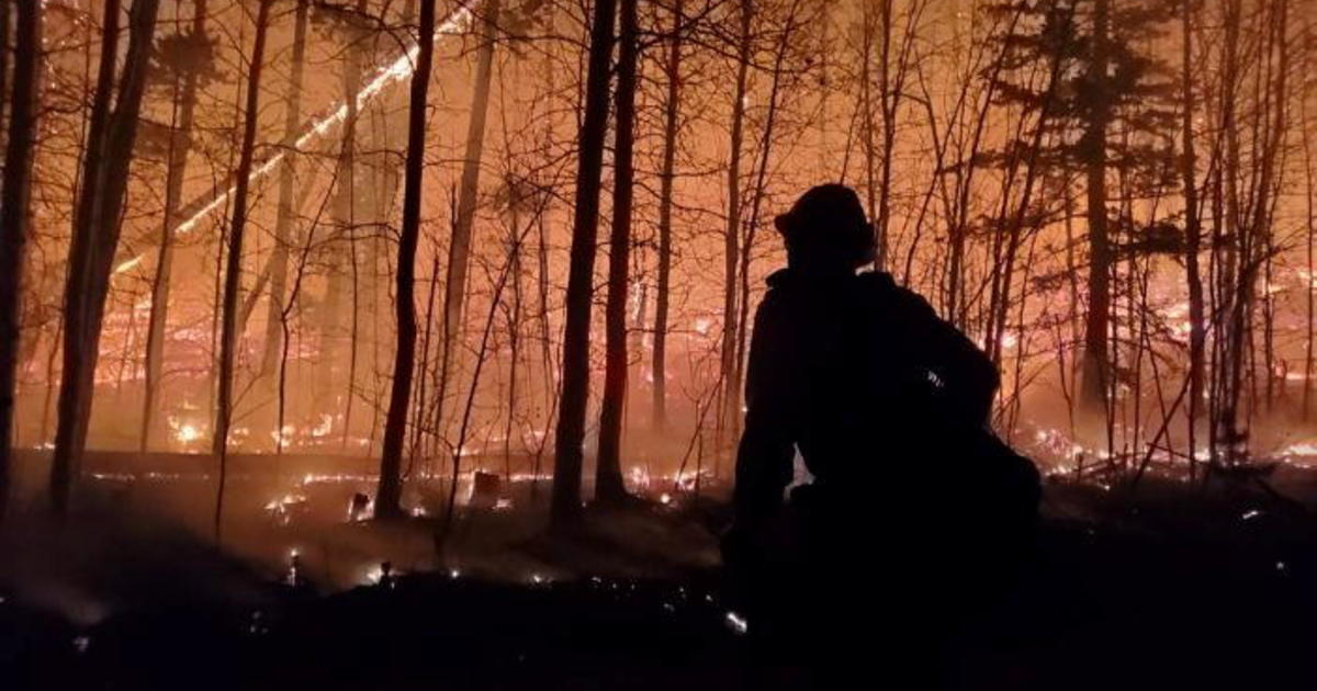 Colorado's record-breaking wildfires show "climate change is here and now" - CBS News