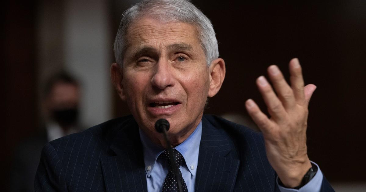 Fauci pushes back the timeline for widespread vaccinations
