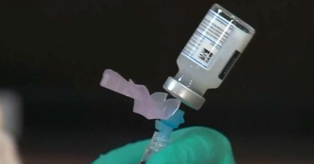 U.S. administers first Moderna vaccine doses in ramped up rollout