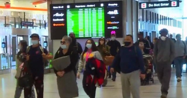 Health experts worry nationwide holiday travel could lead to surge of COVID-19 cases