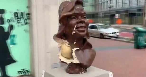 Outrage after new Breonna Taylor bust smashed in Oakland - Vimarsana News