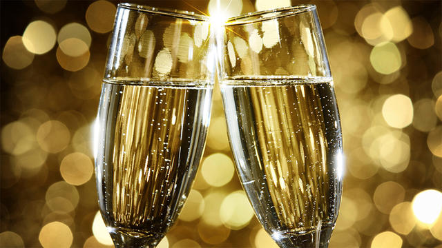 champagne-flutes.jpg 