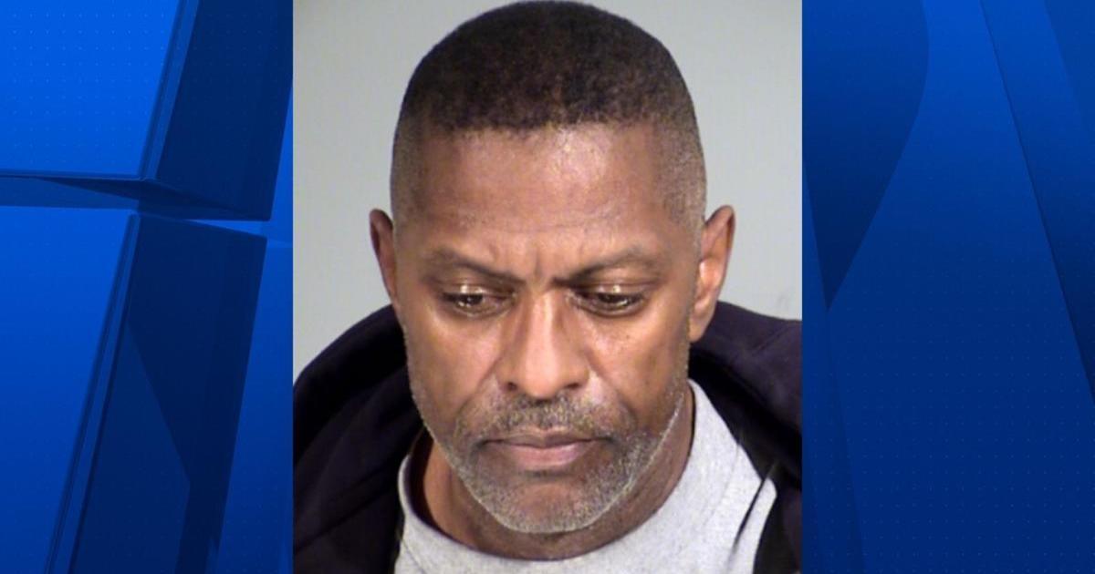 Mike Richardson, former Chicago Bears player and Super Bowl winner, arrested in connection with homicide in Phoenix