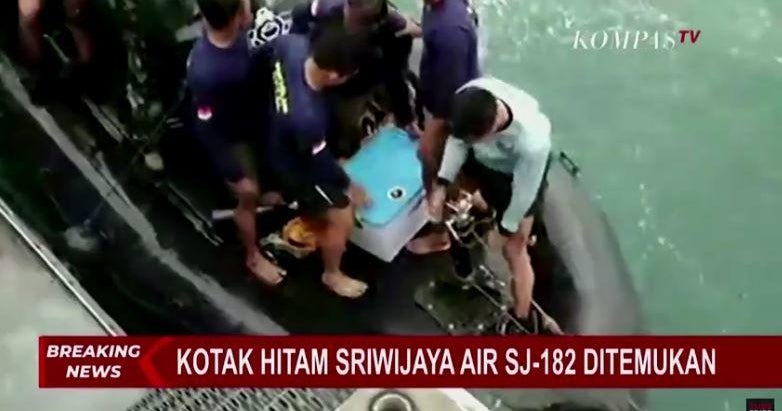 "Black box" from Indonesian jet that went down with 62 on board recovered from ocean floor - Vimarsana News