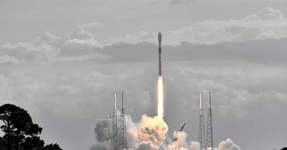 SpaceX Falcon 9 boosts record 143 satellites into orbit on "rideshare" mission