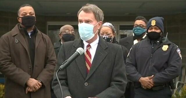 Indianapolis mayor describes deadly shooting as "mass murder" - CBS News