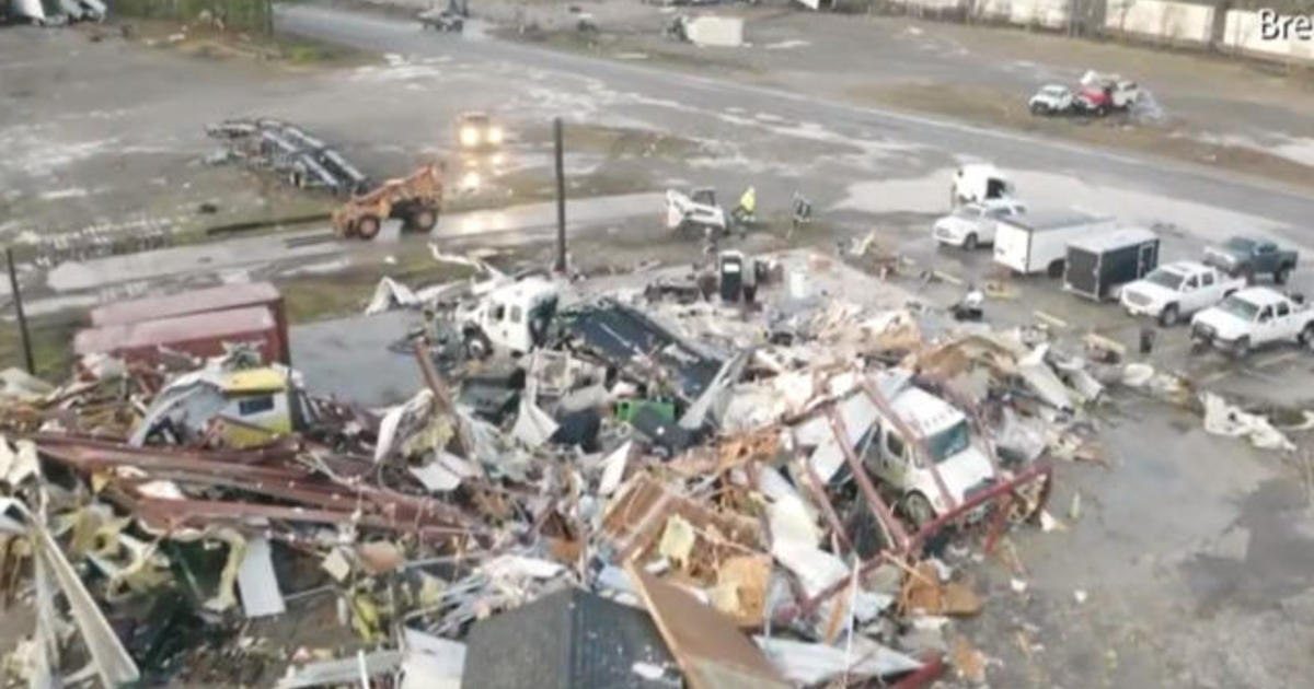 Tornado Strikes Alabama Killing 1 As Severe Storms Sweep Across Us Cbs News