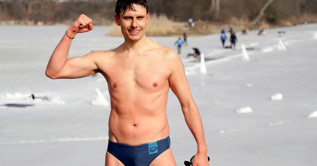 Free-diver breaks world record for longest swim under ice