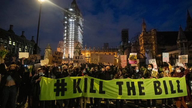 Met Police Criticised Over Response To Sarah Everard Vigil 