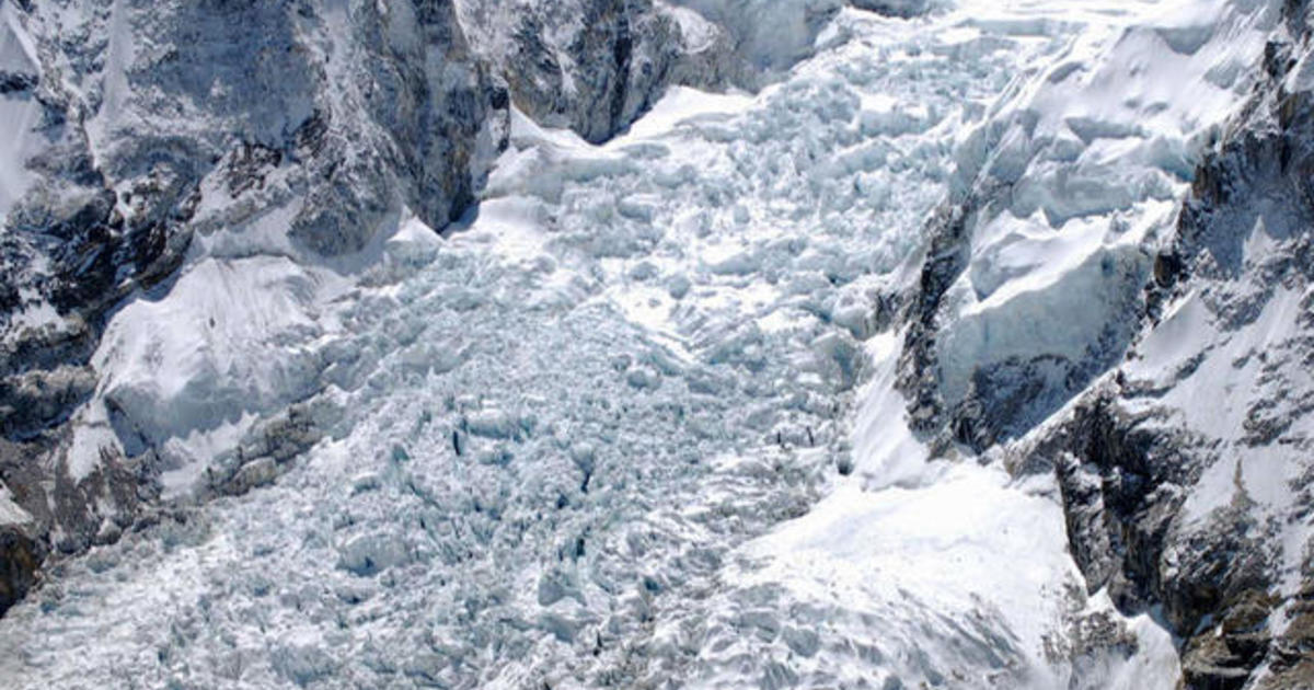 Avalanche causes deadliest day in Mount Everest history CBS News