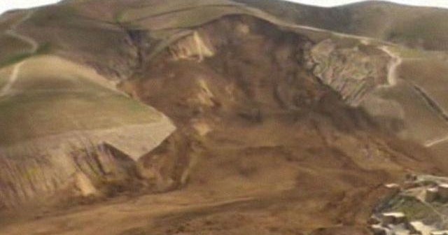 Afghanistan landslide kills hundreds