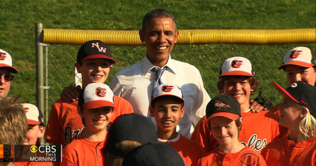 President Obama visits a Little League game - CBS News