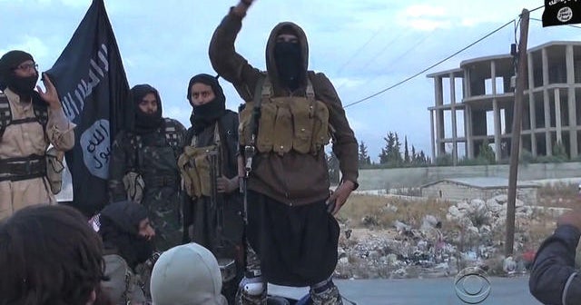 Insurgents take Mosul as Iraqi army collapses