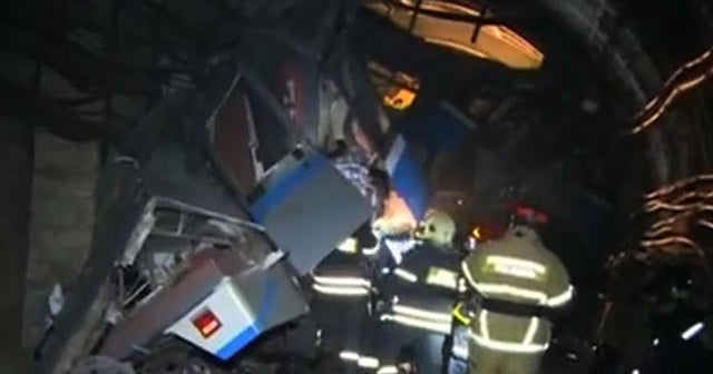 Subway derails in Moscow, Russia