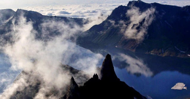 Scientists granted access to North Korea volcano