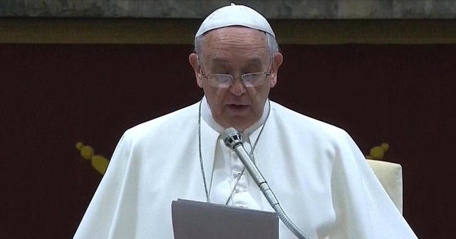 Pope slams Vatican leaders in Christmas message