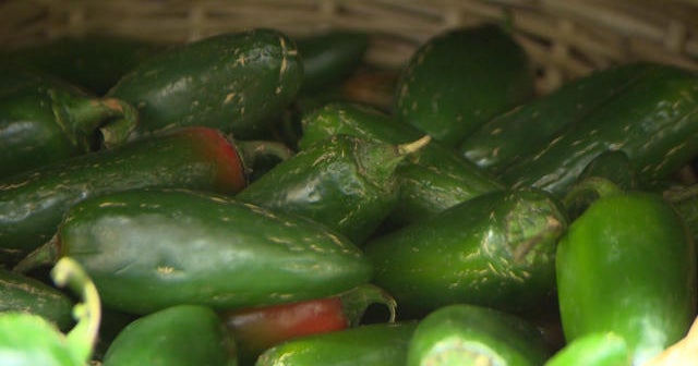 Hot peppers can help prevent obesity