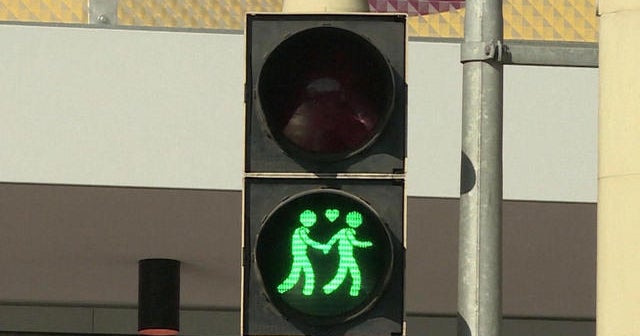Same-sex traffic signals on the streets of Vienna
