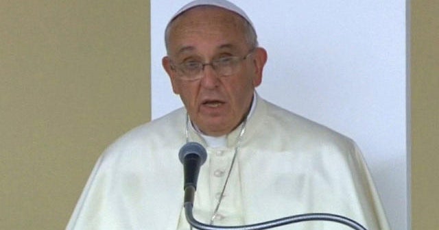 Pope blasts international inaction during holocaust