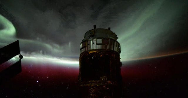Astronaut shoots timelapse videos of auroras