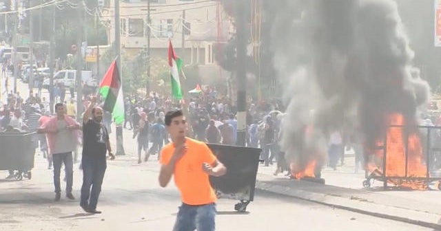 Israel deploys troops after violent attacks