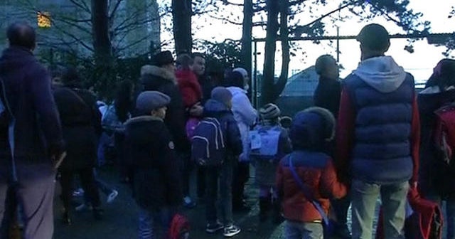 Brussels schools, metro open amid looming terror threat