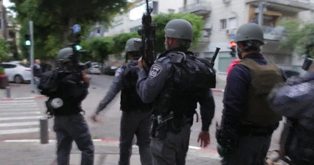 Intense manhunt for killer who opened fire on Tel Aviv streets