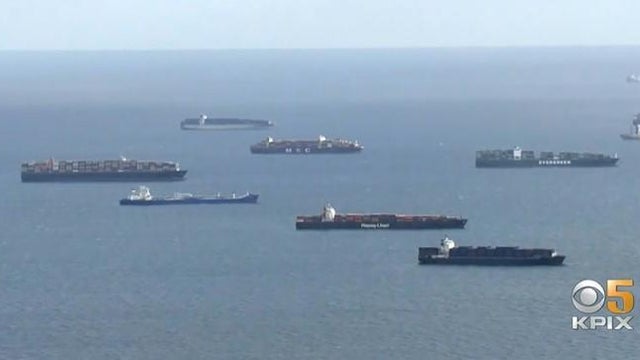 port-of-oakland-cargo-ships-backup-041921.jpg 