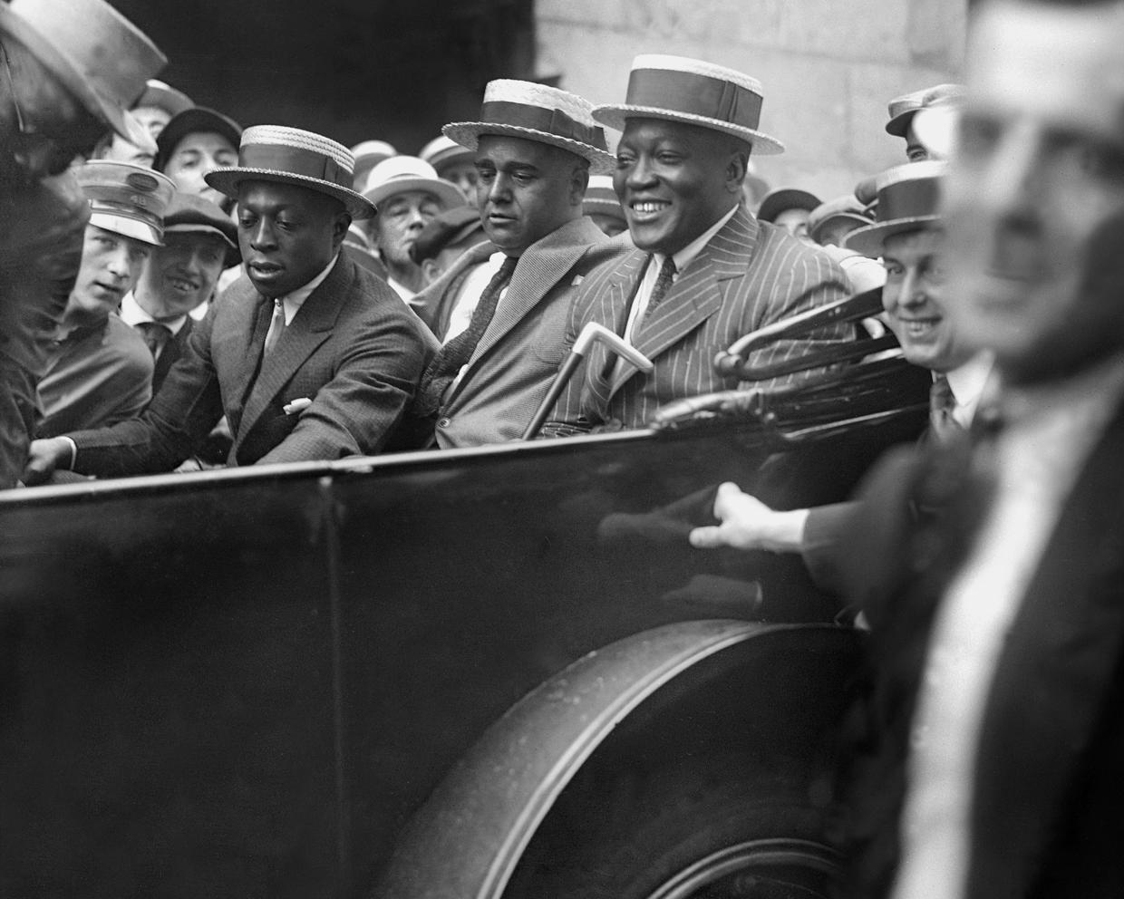 What America Looked Like In 1921 At The Start Of The Roaring 20s   Gettyimages 97266684 