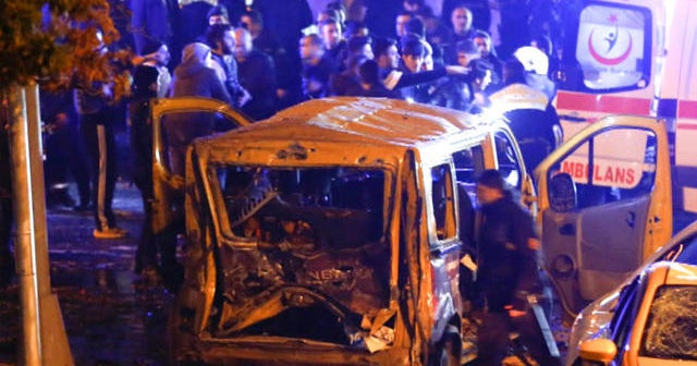Report: At least 13 dead in Istanbul bombings