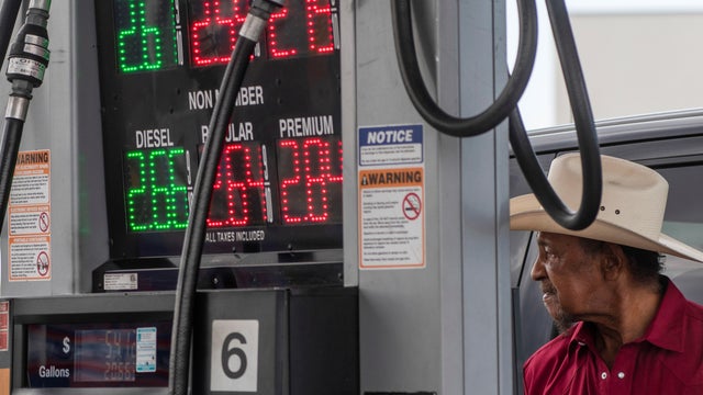 cbsn-fusion-eye-opener-panic-buying-leads-to-gas-demand-spike-thumbnail-713146-640x360.jpg