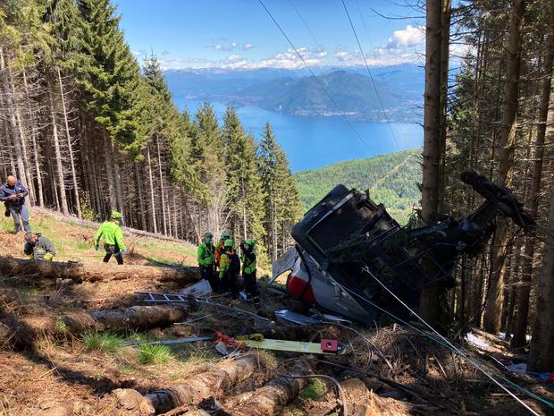 Cable Car Collapse Kills 13 Near Lake Maggiore 