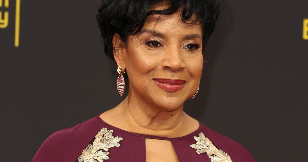 Howard University dean Phylicia Rashad apologizes to students after voicing support for Bill Cosby's release