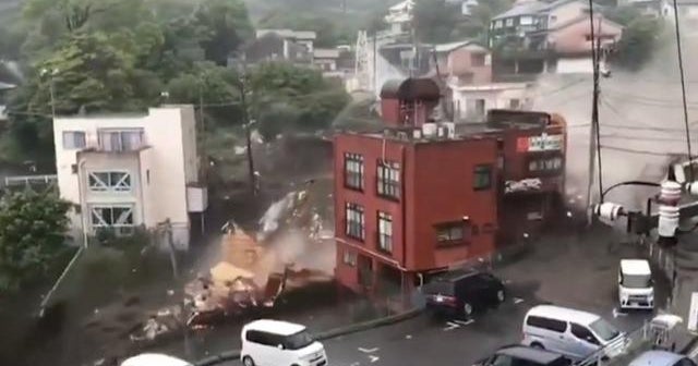 2 dead after major mudslide in Atami, Japan