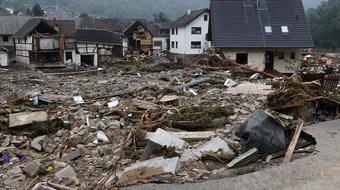 Intensive search underway for survivors of flooding in western Europe 