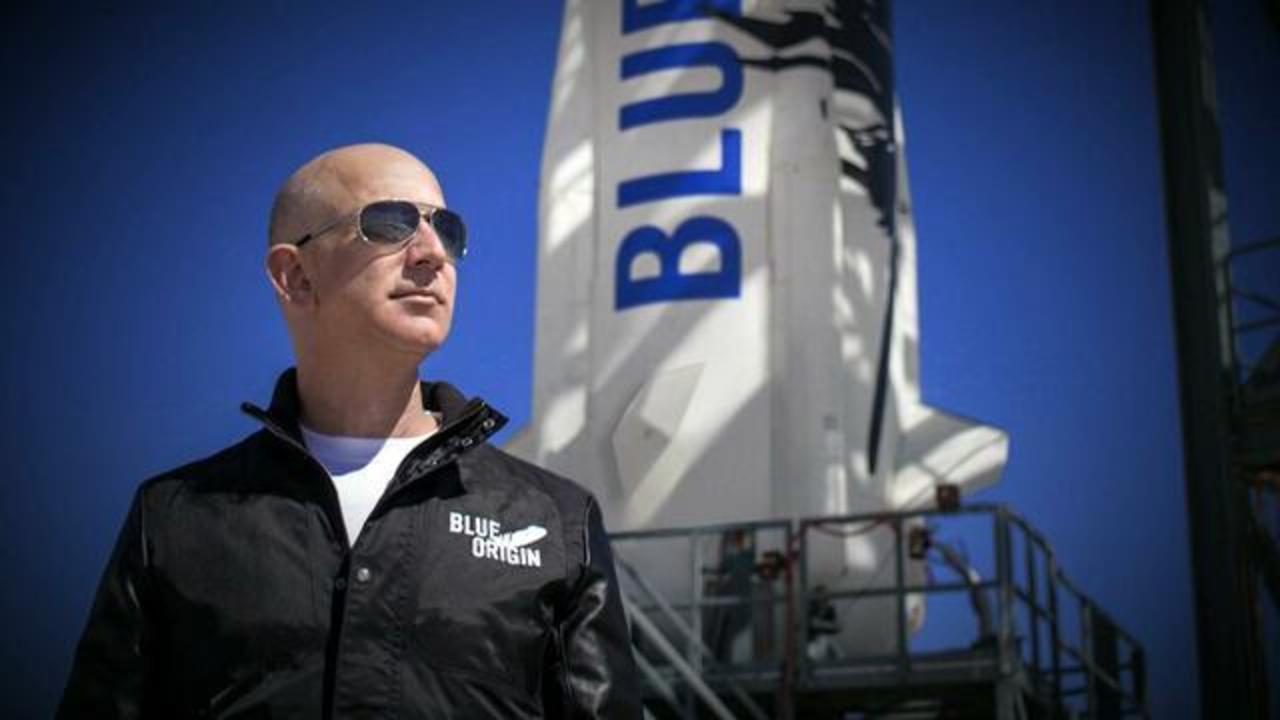 See The Moment Jeff Bezos Blue Origin Spacecraft Lifts Off Cnn Video