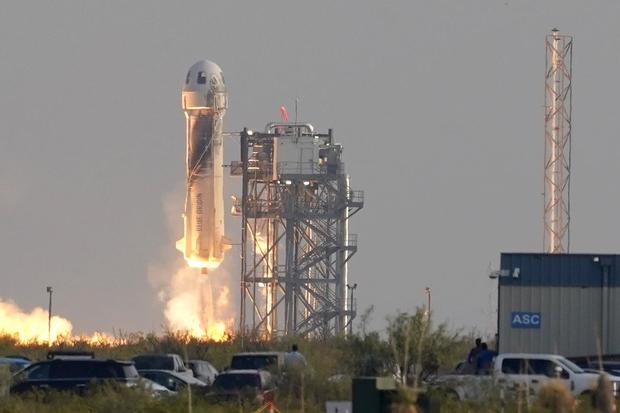 Jeff Bezos and Blue Origin Crew Successfully Complete Spaceflight in New Shepard Rocket