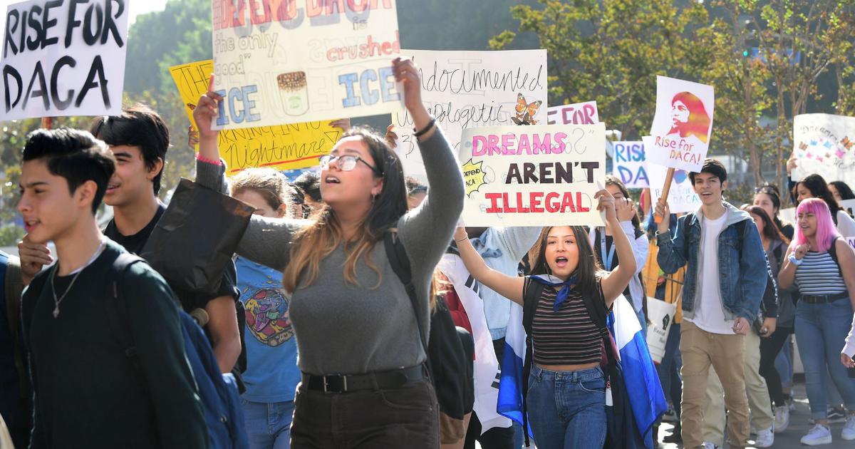 Court order dashes hopes of teenage immigrant DACA applicants