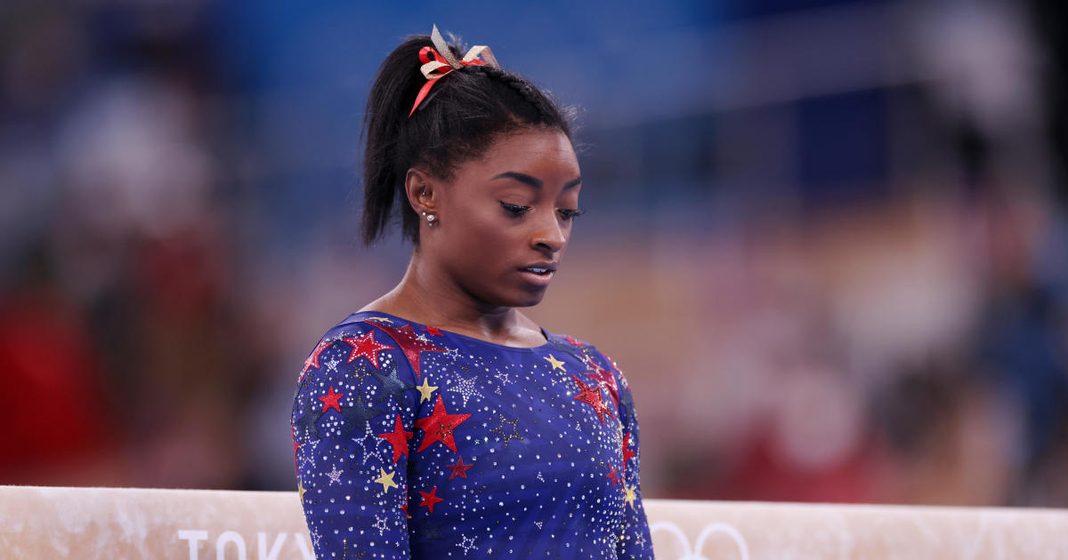 Simone Biles reveals her aunt died unexpectedly during Tokyo Olympics