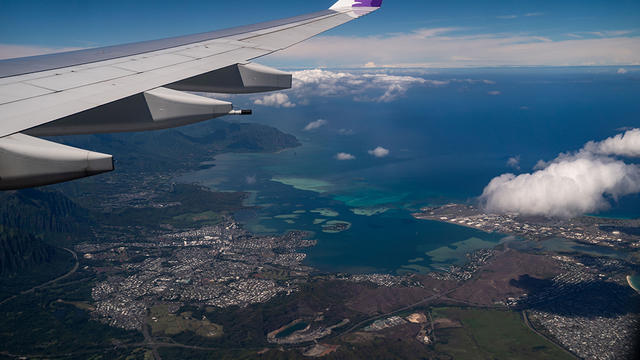 hawaii-airplane.jpg 