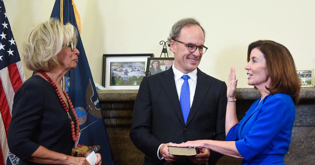 Watch Live: Kathy Hochul addresses New Yorkers after being sworn in as governor