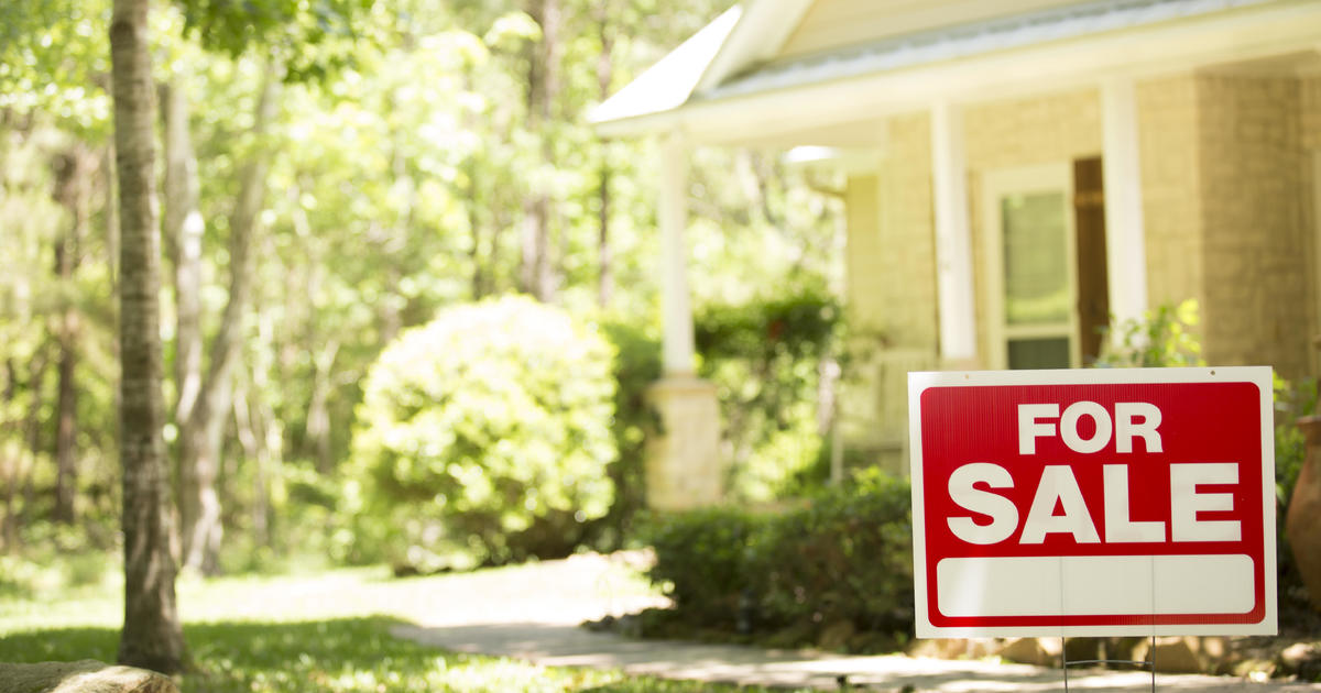 Zillow is selling thousands of homes in hot markets. What's that mean for buyers?