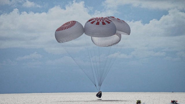 091821-splashdown3.jpg