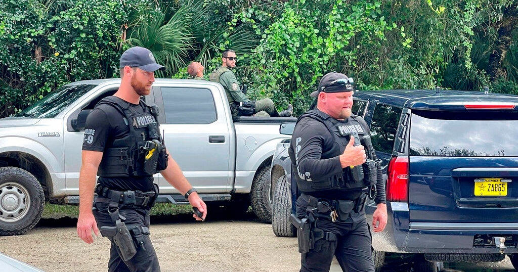 Search for Gabby Petito's fiancé Brian Laundrie resumes in Florida's Carlton Reserve