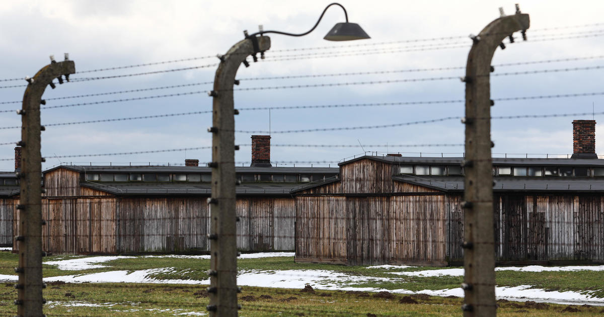 Antisemitic Graffiti Found On Auschwitz Nazi Death Camp Barracks Cbs News